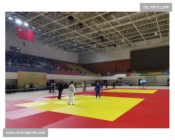 中国小将国际柔术公开赛深圳夺冠 以十字固技法精彩降服对手 中国小将国际柔术公开赛深圳夺冠 以十字固技法精彩降服对手